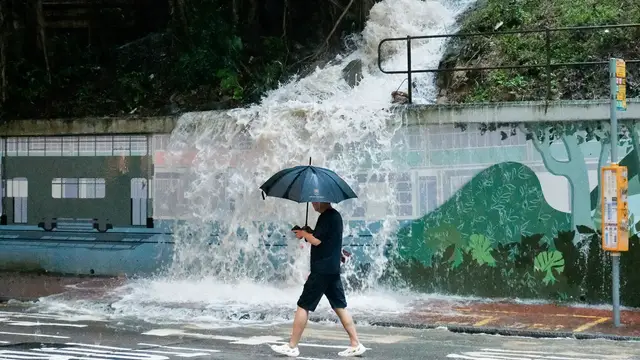 'Video thumbnail for Major flooding in Hong Kong as highest weather warning issued'