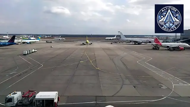 Video thumbnail for Russia Revives Il-76 Passenger Jet Plan as Boeing and Airbus Fleets Age