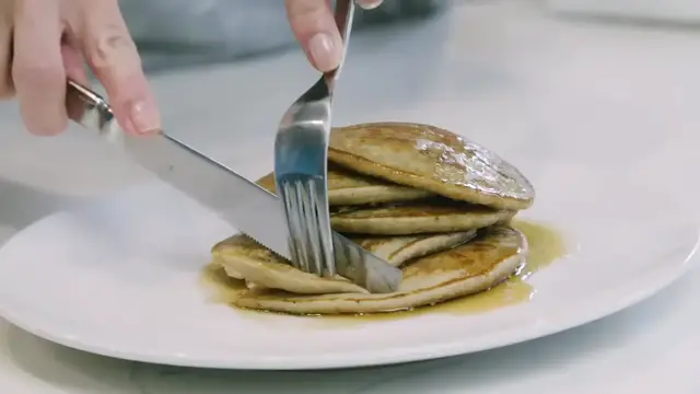 Video thumbnail for Banana Oatmeal Pancakes   Healthy Pancake Recipe(720P HD)