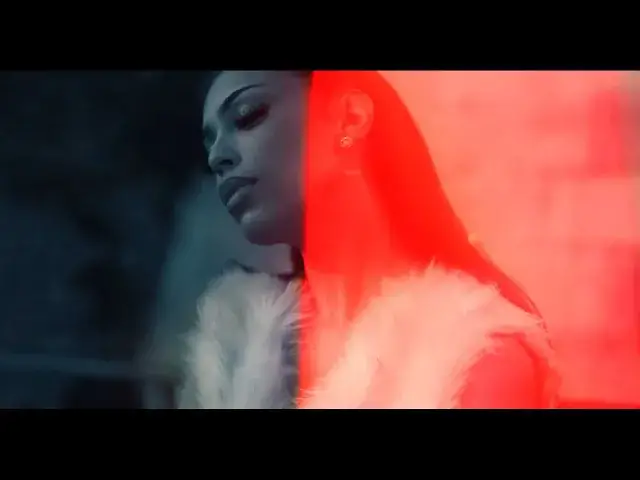 'Video thumbnail for LADEA - LA CAPITALE (OFFICIAL VIDEO CLIP)'