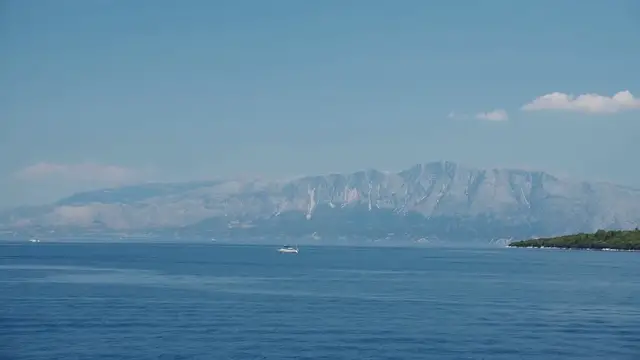 Video thumbnail for ‘The World’ is a luxury ship that travels the world full time — here’s how much an apartment on it costs