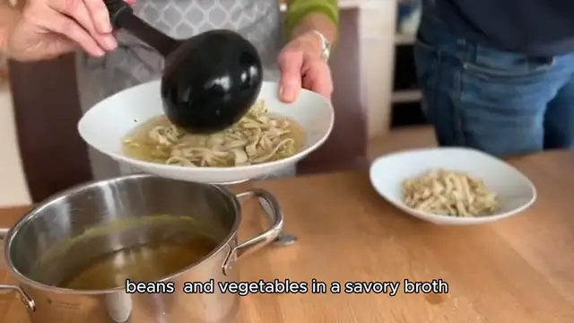 Video thumbnail for pasta e fagioli recipe