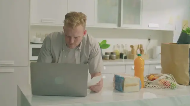 Video thumbnail for 10 Budgeting Tips for Beginners: How to Take Control of Your Finances