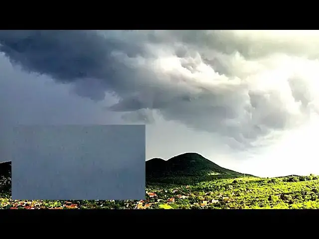 'Video thumbnail for OVNI cilíndrico filmado em Csobánka, Hungria – 20/06/2020'