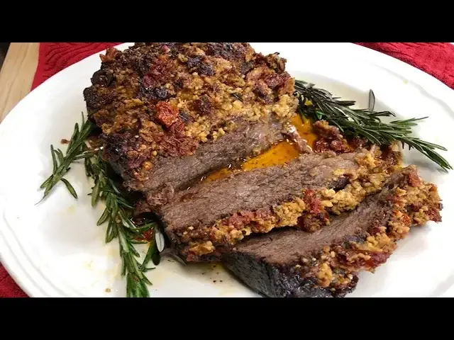 Video thumbnail for SLOW COOKER ROAST WITH PARMESAN & SUN-DRIED TOMATO CRUST
