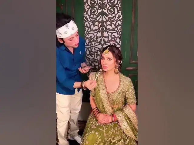 Video thumbnail for Mahira Khan Cuteness || Mahira khan Makeup