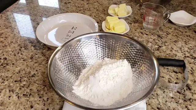 'Video thumbnail for The Pies I Make Every Year _ Holiday Dessert Recipes _cooking(720P_HD)'