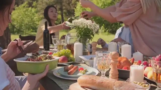 Video thumbnail for Saving Money on Recreation and Leisure