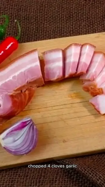 Video thumbnail for recipe for olive garden's zuppa toscana