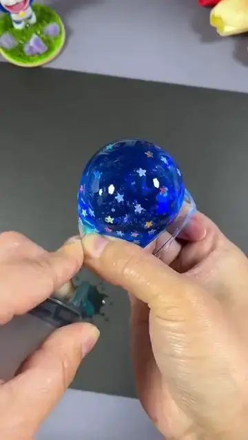 Video thumbnail for How I Made a DIY Nano Tape Squishy Bubble Craft Blue Ball