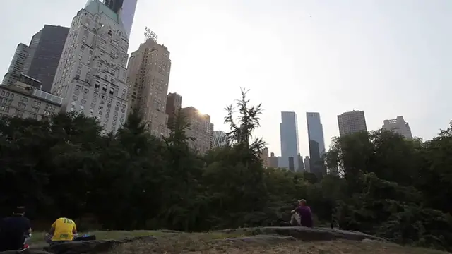 Video thumbnail for Celebrity_Sightings_This_Week