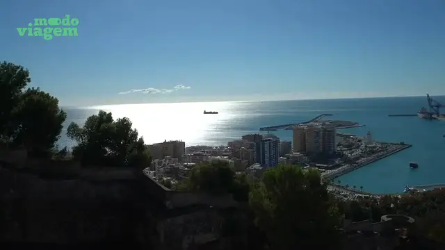 Video thumbnail for Passeios Grátis em Málaga: O Que Fazer Sem Gastar Muito! 🇪🇸✨
