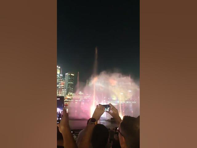 Video thumbnail for Laser Light Show in Singapore #adayinthelifeinasia