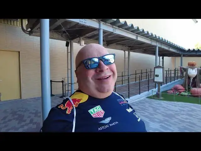 Video thumbnail for We Cast REAL Spells at Harry Potter Tokyo 🪄