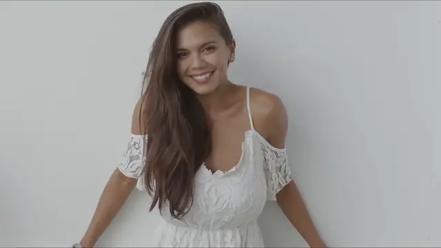 Video thumbnail for "Kim Kardashian's Showstopping Met Gala Moments: A Fashion Evolution"