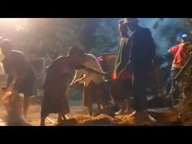 'Video thumbnail for Warga Dusun Kanderuh Banjar Billah Gotong Royong Cor Jalan Sepanjang 1,2 Km'
