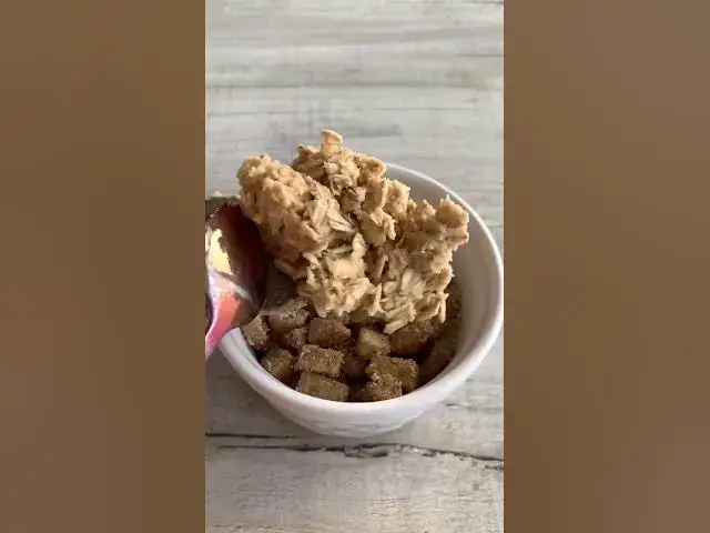 Video thumbnail for One pot apple crumble😋🍎 | Myprotein