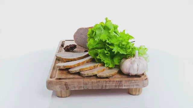 Video thumbnail for Turkey and Quinoa Meatloaf: A Healthy Twist on a Classic