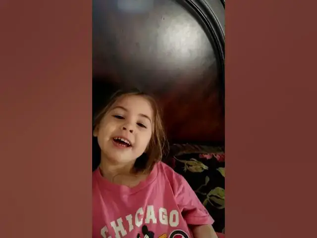 Video thumbnail for emeral mae presley,loves paula abdul.