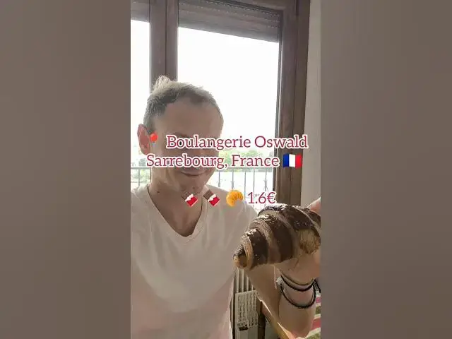 Video thumbnail for Croissant Double Chocolat à la Boulangerie Oswald Sarrebourg | Dégustation