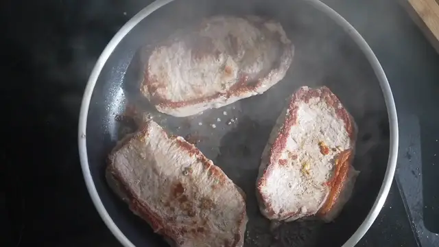 Video thumbnail for Honey Garlic Pork Chops Recipe – A Flavorful Twist on a Classic Dish