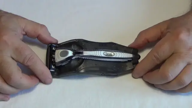 'Video thumbnail for Wilkinson Sword Mehrklingen Rasierer'