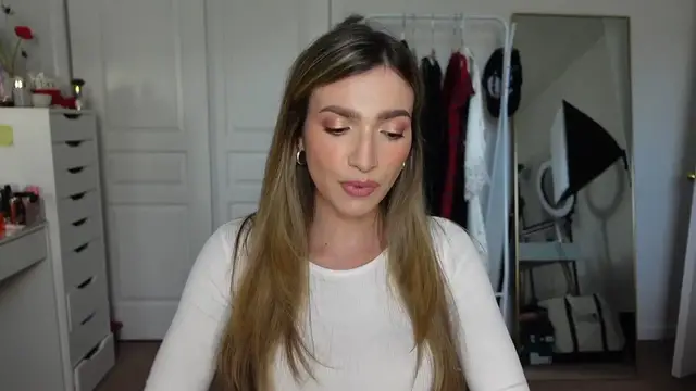 Video thumbnail for Full face tutorial using the BEST MAKEUP of 2023! Faces by Fortune