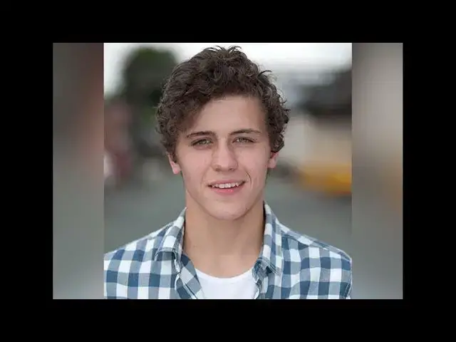 Video thumbnail for Dylan Llewelly Derry girl, Biography, Age, Height, Career, and net worth