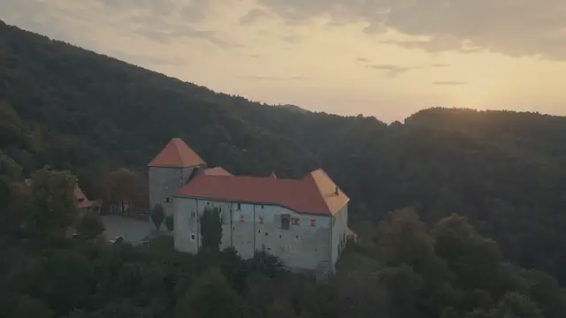 Video thumbnail for Where to find Dr. Doom and Avengers chests in Fortnite Chapter 5 Season 4