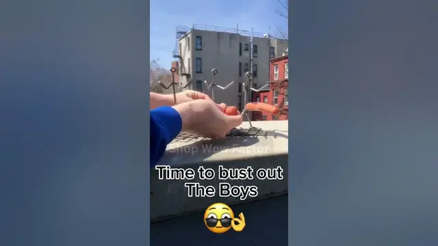 Video thumbnail for 🌭💡 Weenie Shaped Hotdog Holder 🍔🔥 || Link is in Description || #newyork #usa #newgadgets #shorts