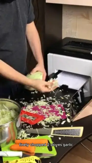 Video thumbnail for cauliflower rice recipe