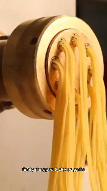 Video thumbnail for spaghetti casserole recipe
