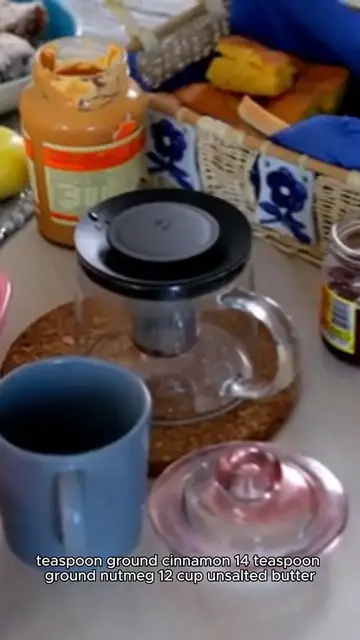 Video thumbnail for Banana Bread Snack Cakes