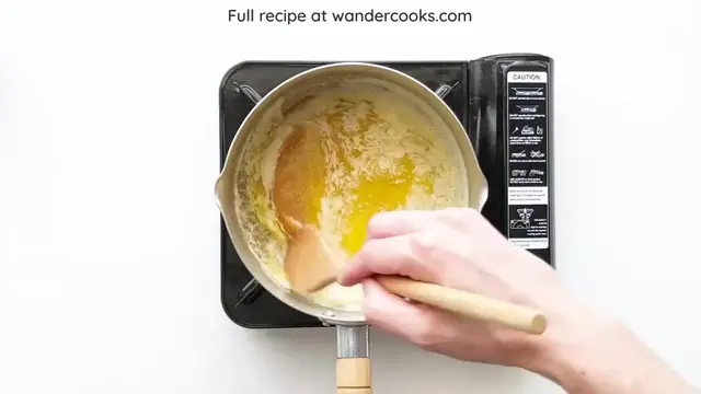 Video thumbnail for Aussie Crunch Chocolate Coconut Slice [5 Minute Prep](720P HD)