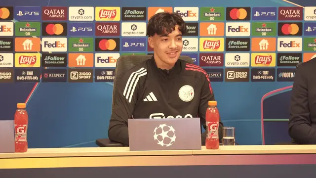 Video thumbnail for Bounida beantwoordt opvallende vraag