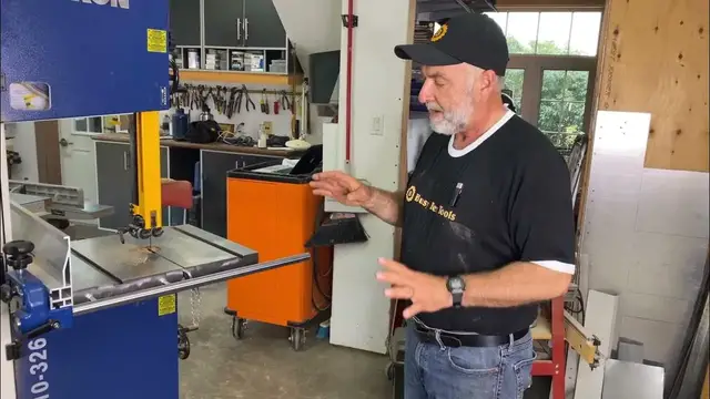 'Video thumbnail for 26VIDEO BANDSAW DUST COLLECTION'