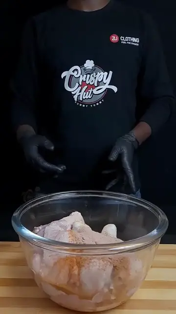 Video thumbnail for Perfect Fried Chicken   ASMR Cooking   Crunchy Fried Chicken Recipe   Crispy Hut(720P HD)