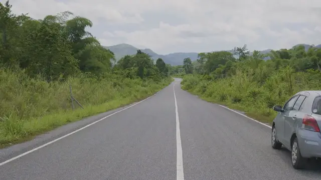 Video thumbnail for 2024 Ford Escape: Stylish, Efficient, and Ready for Any Adventure