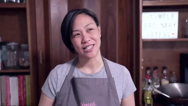 'Video thumbnail for FAST Chinese FRIED RICE _ Takeout Favourites(720P_HD)'