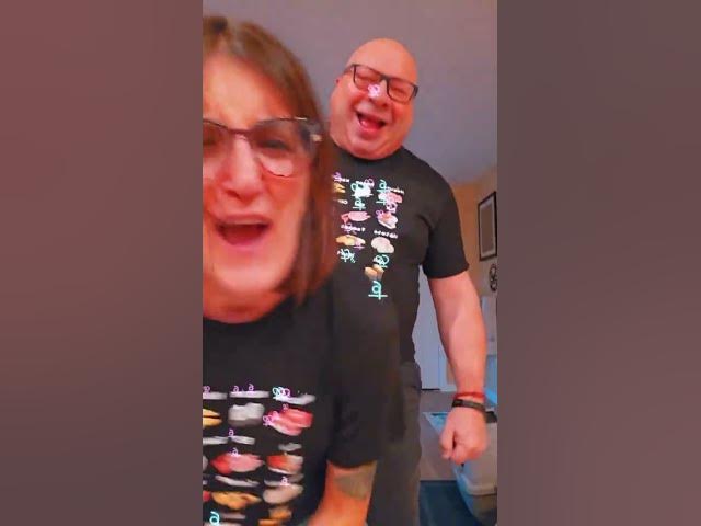 Video thumbnail for Matching Shirts - Groovin' & Movin'! 🕺💃