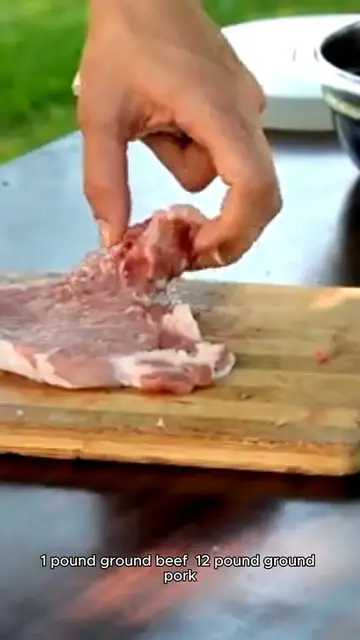 Video thumbnail for swedish meatball recipe