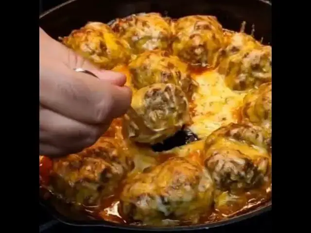 'Video thumbnail for LOW CARB ENCHILADA MEATBALLS'