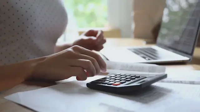 Video thumbnail for Effective Budgeting Strategies For Young Professionals In The US