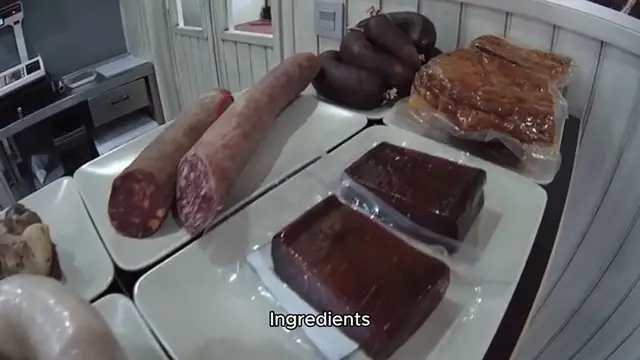 Video thumbnail for bangers and mash recipe