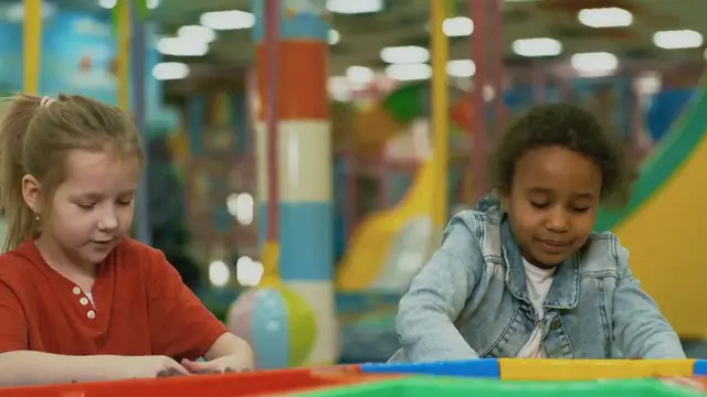 Video thumbnail for Minecraft Mini-Games: Fun Ideas for Multiplayer Sessions