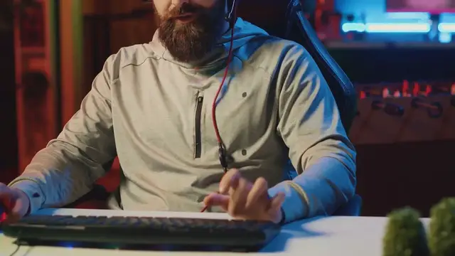 Video thumbnail for How to Dominate the Arena in Paladins