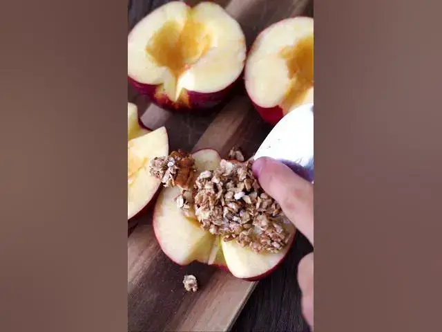 'Video thumbnail for Delicious Air Fryer Baked Apple Oats | Myprotein #shorts'
