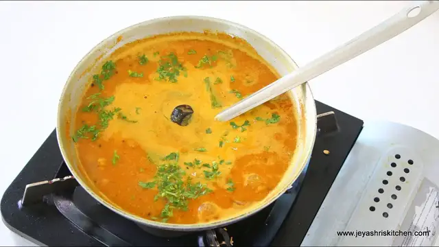 Video thumbnail for Tamil Brahmin style Vengaya sambar recipe - Arachuvitta sambar recipe - Small onion sambar