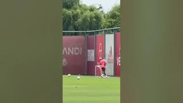 Video thumbnail for GABRIEL MERCADO VOLTANDO AS ATIVIDADES NO CT PARQUE GIGANTE #vamointer #beirario #inter