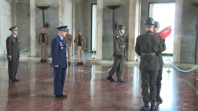 Video thumbnail for Türkiye: Top US military officer visits Anitkabir in Ankara ahead of NATO summit.